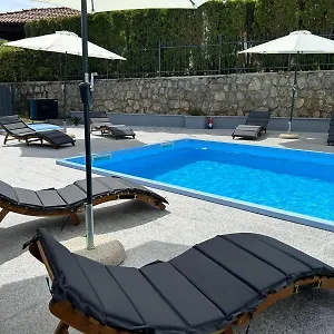 Fantasea Apartment Opric